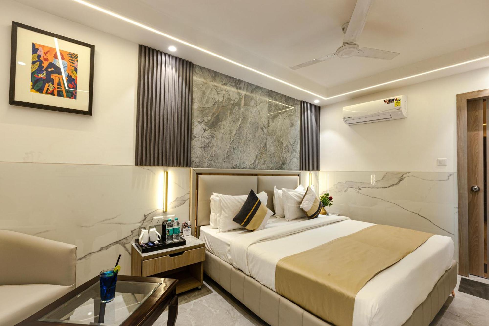 The Orion Hotel Era - Delhi Airport Új-Delhi Kültér fotó