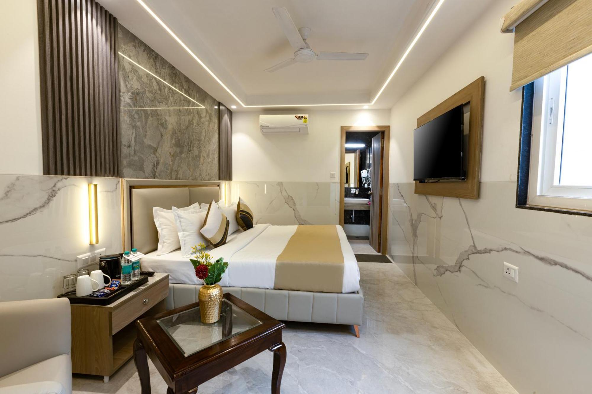 The Orion Hotel Era - Delhi Airport Új-Delhi Kültér fotó