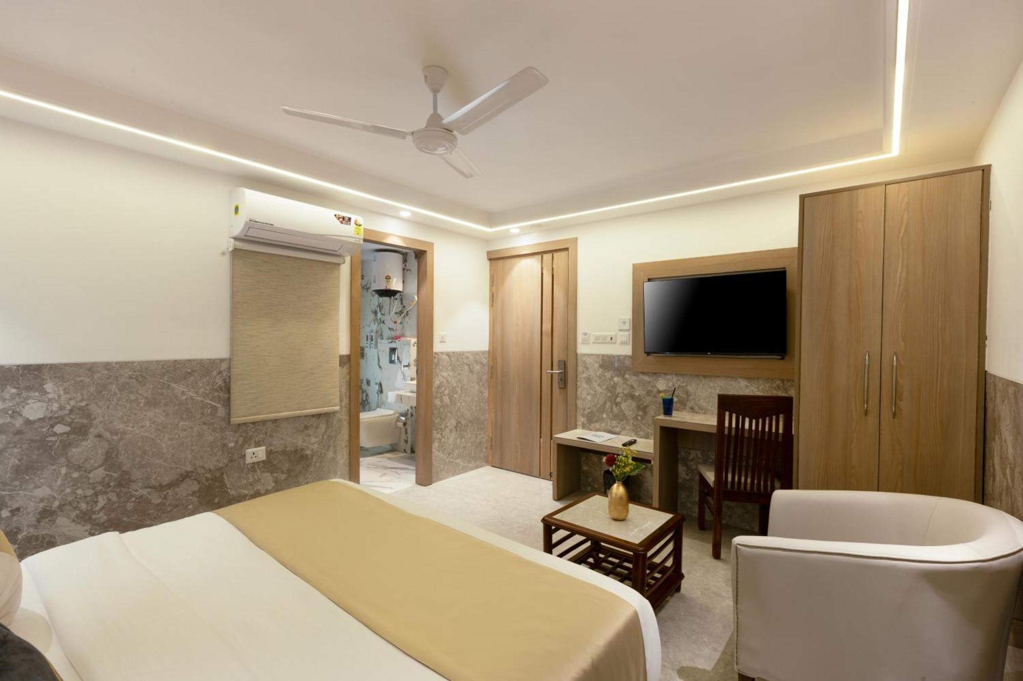 The Orion Hotel Era - Delhi Airport Új-Delhi Kültér fotó