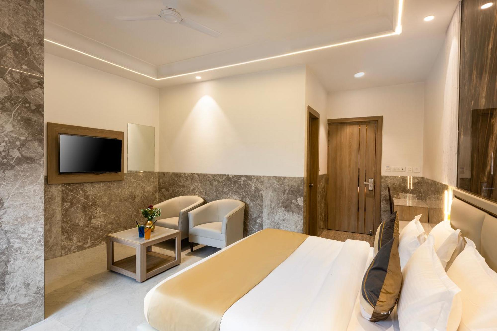 The Orion Hotel Era - Delhi Airport Új-Delhi Kültér fotó
